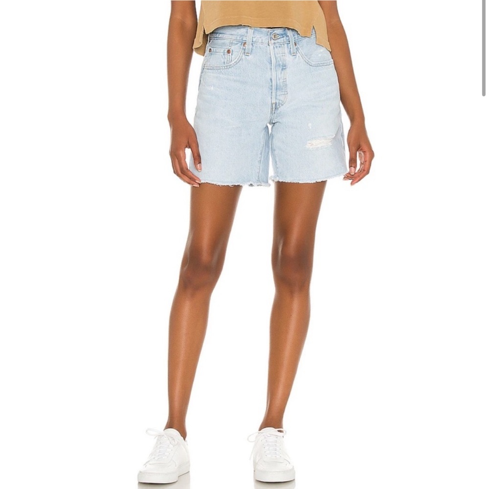 Levi’s Women’s Premium 501 Mid Thigh Denim Shorts - Picture 2 of 11